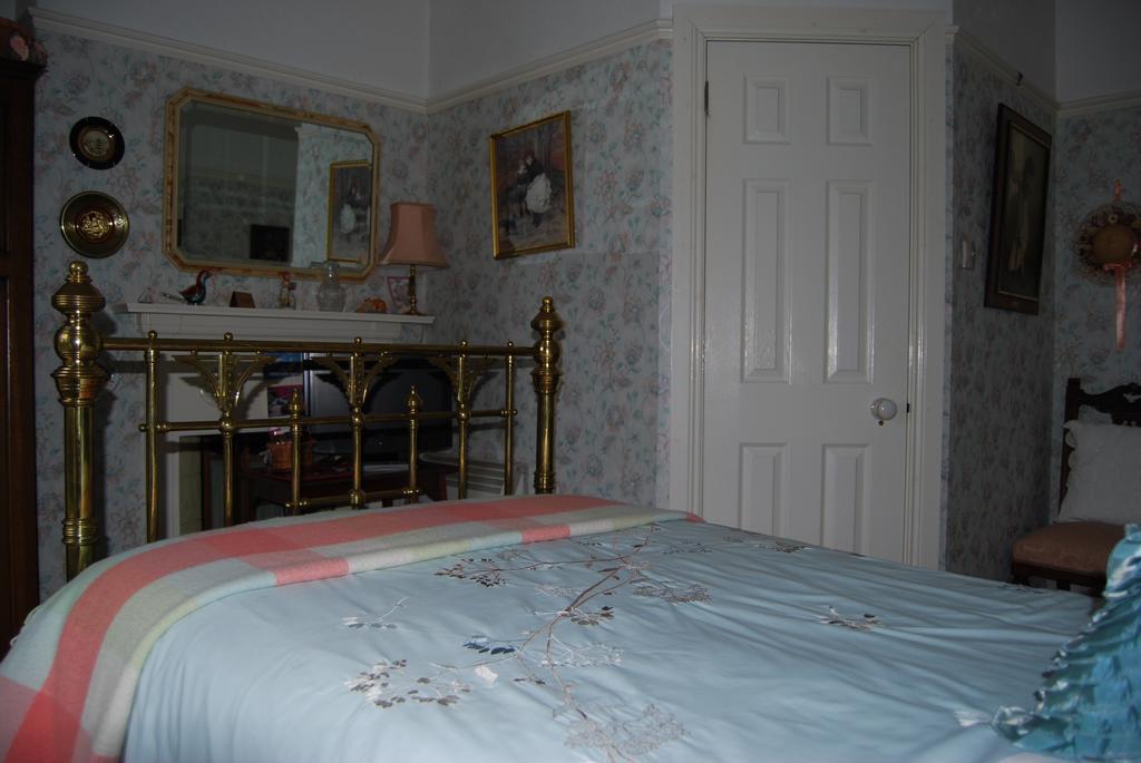 دونجانون Grange Lodge Country House الغرفة الصورة