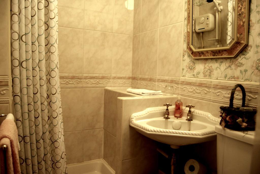 دونجانون Grange Lodge Country House الغرفة الصورة