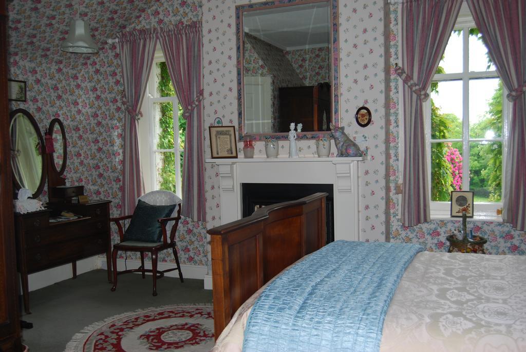 دونجانون Grange Lodge Country House الغرفة الصورة