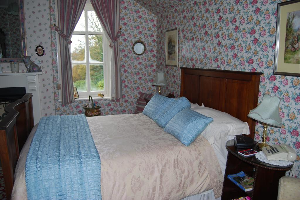 دونجانون Grange Lodge Country House الغرفة الصورة